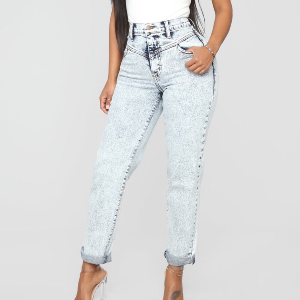 Fashion Nova, Acid wash jeans size 1